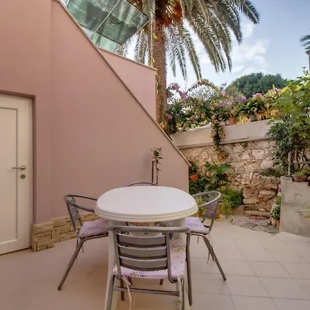 In With Terrace, Air Conditioning, Washing Machine *